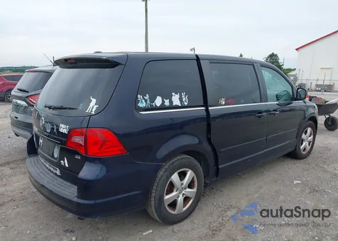 2010 Volkswagen Routan Se from USA, damaged, VIN 2V4RW3D15AR272566